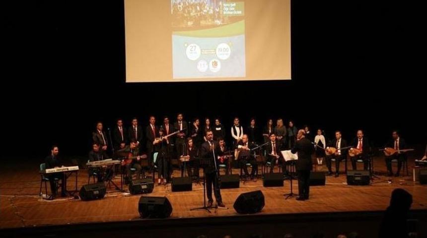 Muş Valiliği Korosu M&uuml;zik Severleri B&uuml;y&uuml;ledi