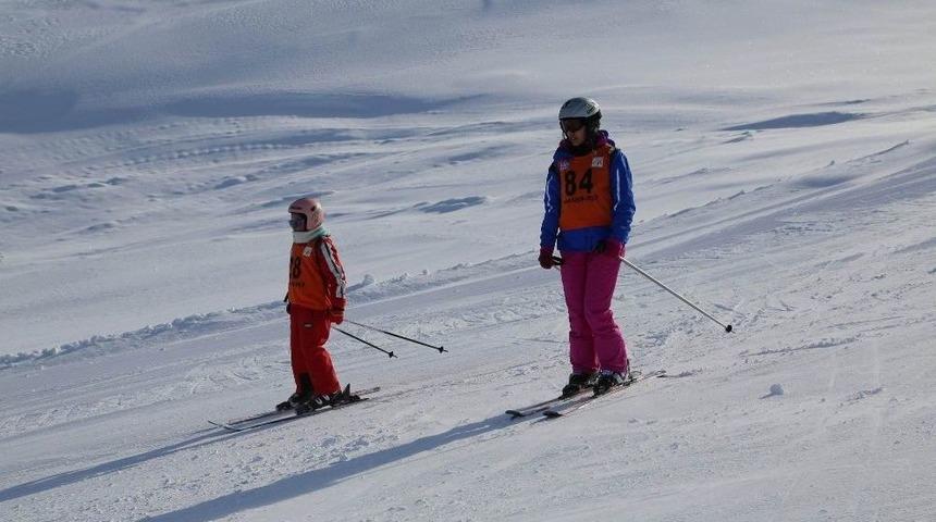 Yıldız Dağı 100 Bin Ziyaret&ccedil;iyi Ağırladı