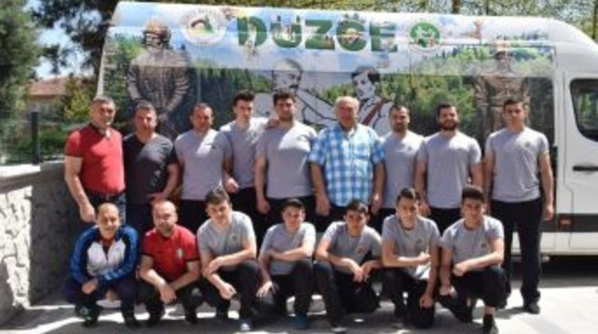 G&uuml;reş&ccedil;iler Antalyaya Gidiyor