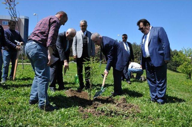 Rektör Elmas Samsun’da Kalite Toplantısı’na Katıldı