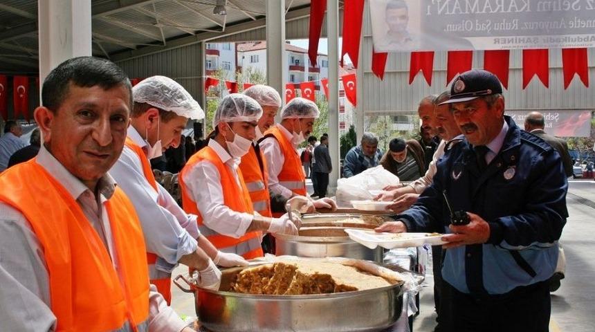 Sungurlu Belediyesi’nden Şehitler İçin Yemek