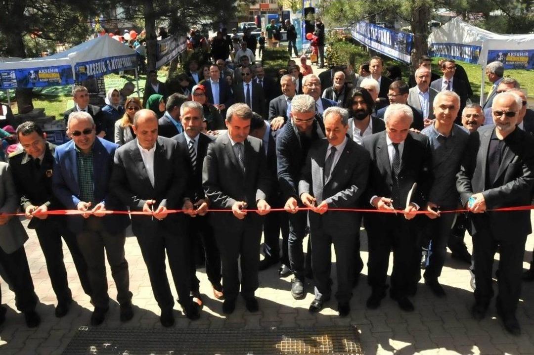 Akşehir 3. Kitap Fuarı A&ccedil;ıldı