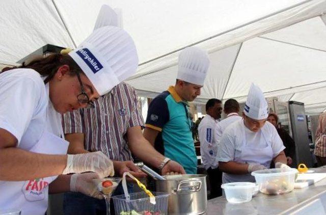 'izzet Baysal Uluslararası Mutfak Günleri' Başladı