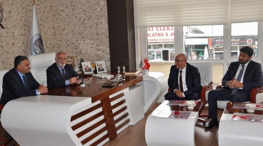 Vekil Elitaş Ve İl Y&ouml;netiminden Develi&rsquo;ye Teşekk&uuml;r Ziyareti