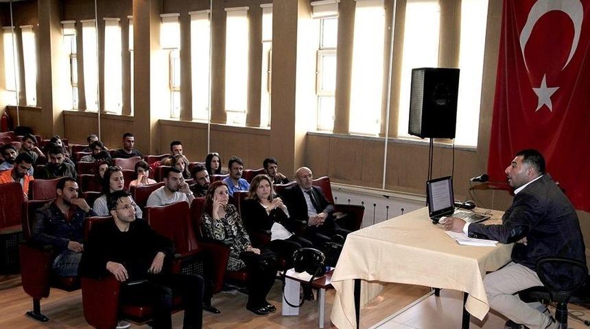 Hakkari&rsquo;de Posta Ve Lojistik B&ouml;l&uuml;m&uuml; &Ouml;ğrencilerine Seminer Verildi