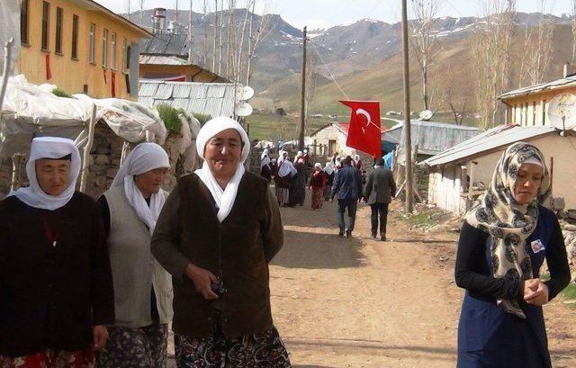 Kırgız Türkleri Beşinci Şehidini Ebediyete Uğurladı