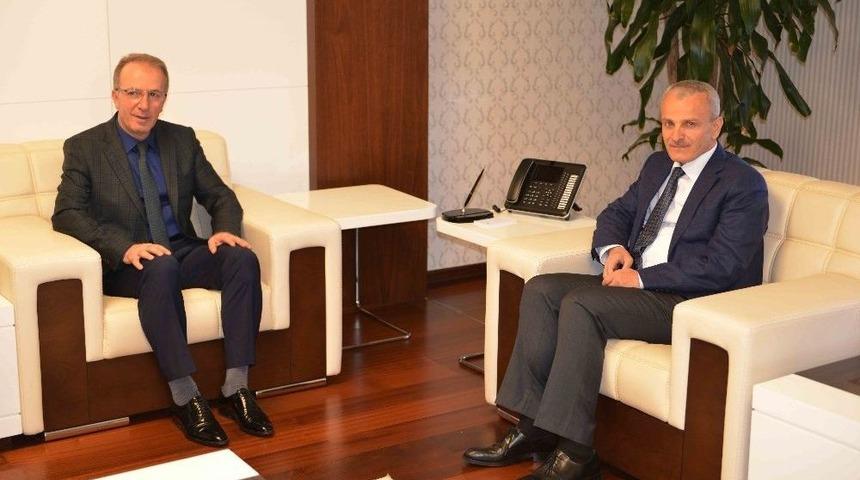 Rekt&ouml;r Uzun Ziyaretlere Başladı