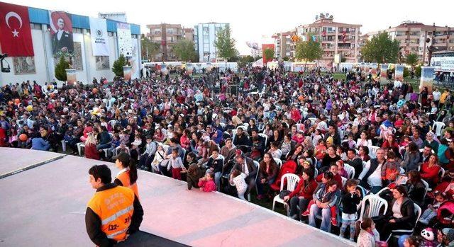 Gaziemir’in Şenliğinde 20. Yıl Gururu Yaşandı