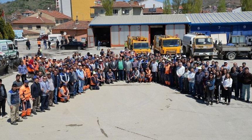 Başkan Bakıcı, Personelin 1 Mayıs İş&ccedil;i Bayramlarını Kutladı