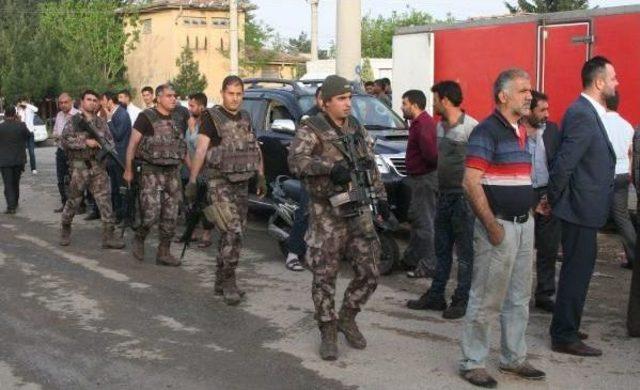 Şanlıurfa'da Aileler Arasında Silahlı Kavga: 10 Yaralı