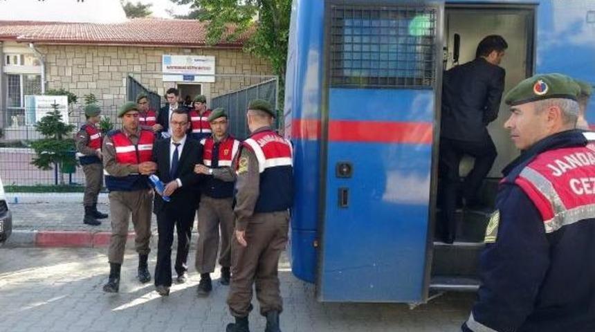 Kırklareli'de Fet&ouml;'n&uuml;n Adliye Yapılanması Davasında 4 Tahliye