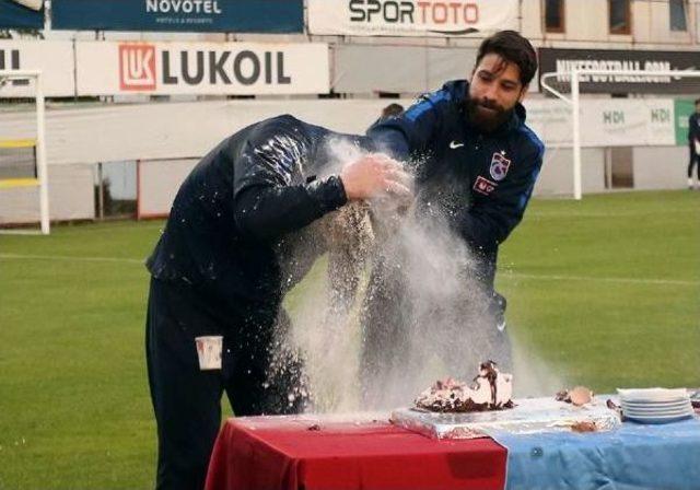 Trabzonspor’Da Esteban’A Doğum Günü Kutlaması