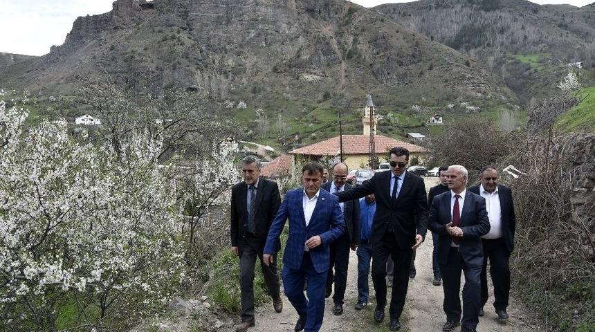 Vali Okay Memiş Süleymaniye Mahallesinde İncelemelerde Bulundu