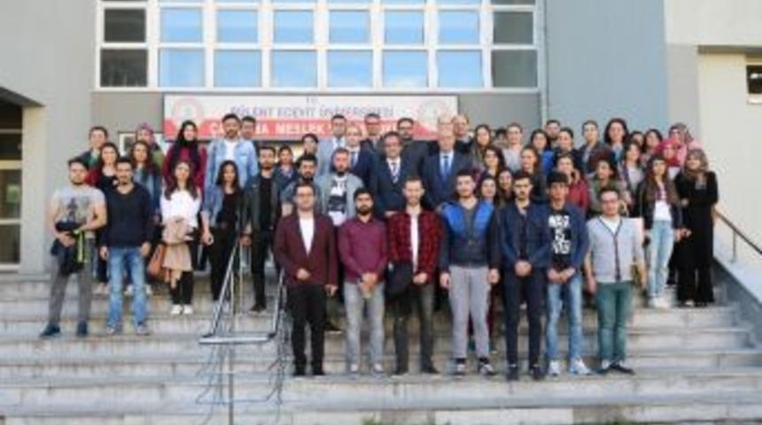 &Ouml;zer, &Ccedil;aycuma Meslek Y&uuml;ksekokulu &Ouml;ğrencileri İle Bir Araya Geldi