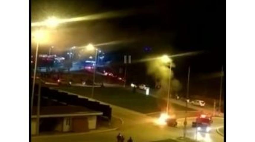 Yanan Otomobil İtfaiye Ekiplerince S&ouml;nd&uuml;r&uuml;ld&uuml;