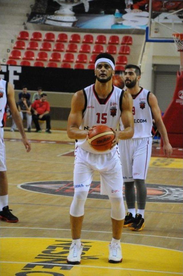 Nesine.com Eskişehir Basket Adım Adım Üst Lige