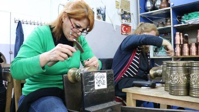 (&ouml;zel Haber) Kızına Yurt &Ccedil;ıkmaması Meslek Sahibi Yaptı 1