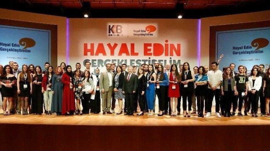 &Uuml;niversiteler Kıyasıya Yarıştı