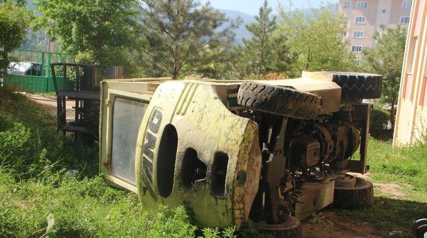 Bilecik&rsquo;te Forklift Kazası; 1 Yaralı