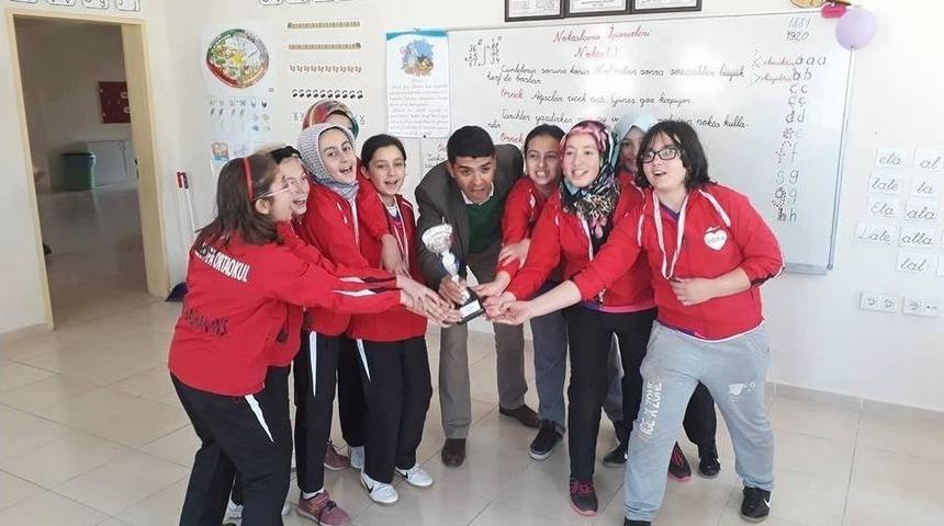 Sınıf &Ouml;ğretmenleri Ahmet Zorlu: &Ouml;ğrencilerimle Gurur Duyuyorum