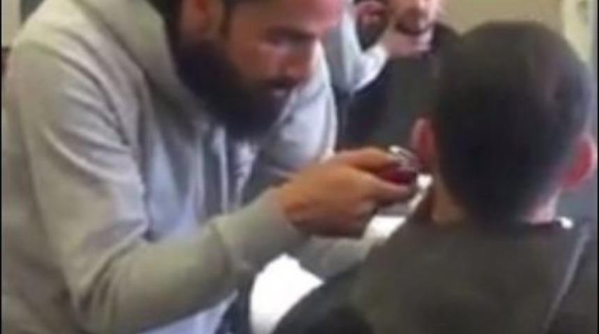 Yıldız Futbolcu Kuaf&ouml;r Oldu