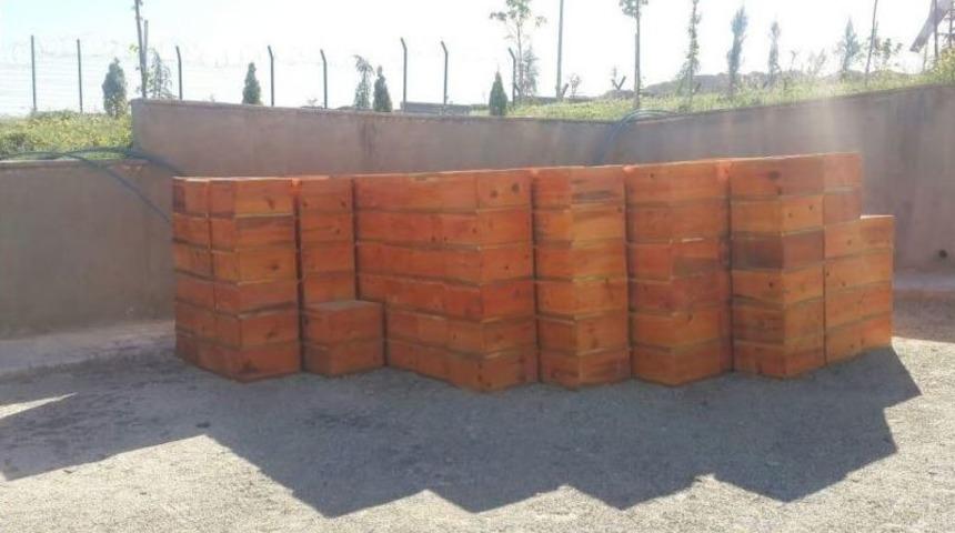 Hasankeyf&rsquo;te &Ccedil;ift&ccedil;ilere Arı Kovanı Ve Malzemesi Dağıtıldı