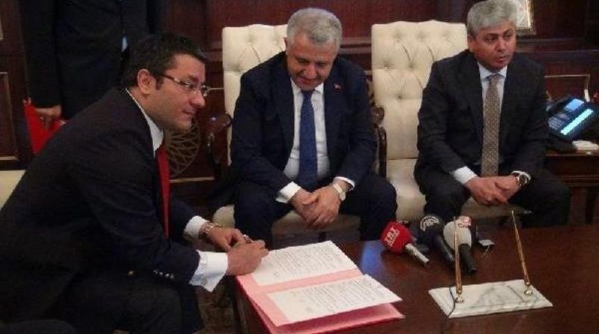 'mektebim Okulları' Kars&rsquo;A 2 Okul Yaptıracak