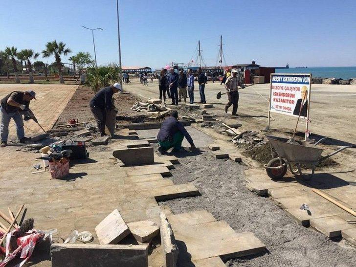 Başkan Seyfi Dingil, Sahil Peyzaj Çalışmalarını Yerinde İnceledi G2