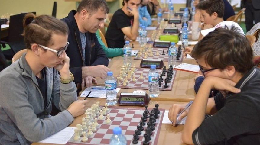 Yıldırım&rsquo;da Satran&ccedil; Ş&ouml;leni