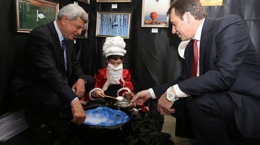 Ko-mek Sergisinde Kırk Yama Ürünler Görücüye Çıktı