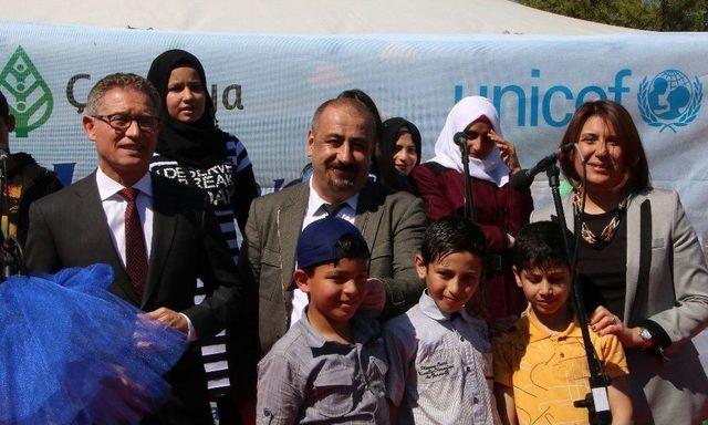 Türk Ve Sığınmacı Çocuklar Şenlikte Buluştu