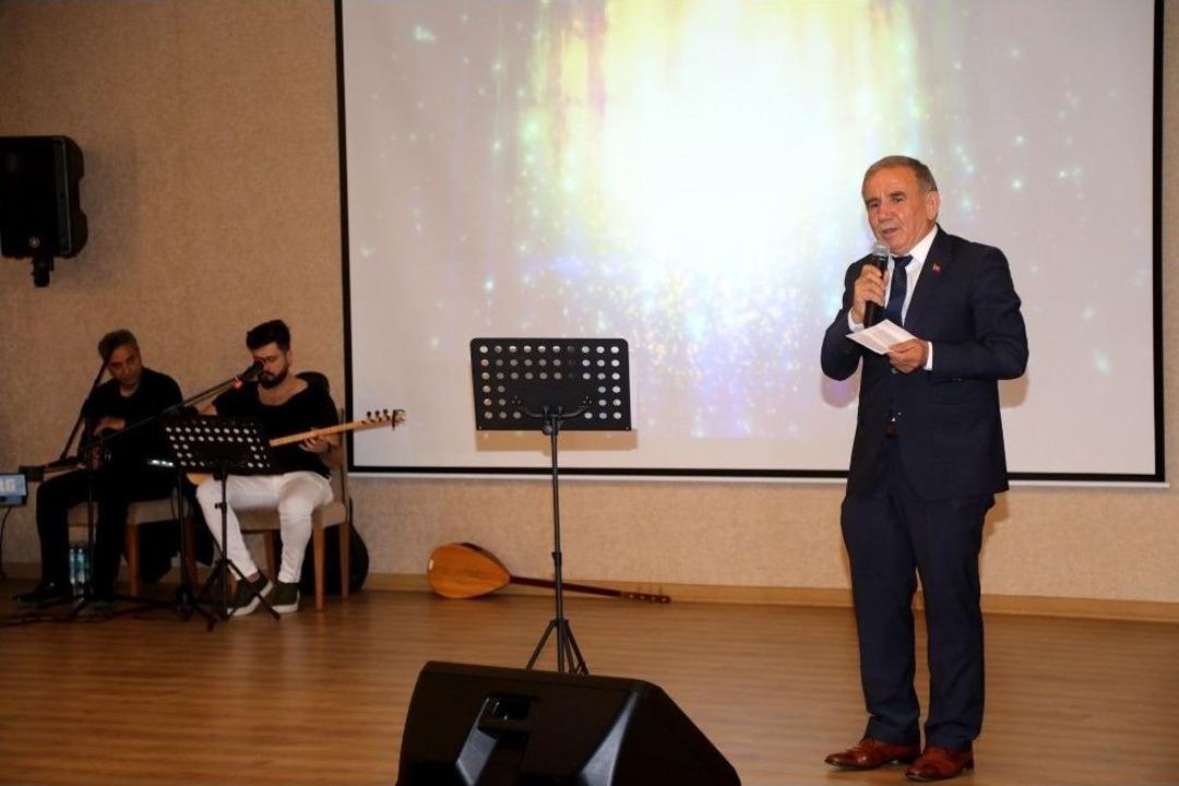 Talas&rsquo;ta Şiir Ve T&uuml;rk&uuml; Ş&ouml;leni