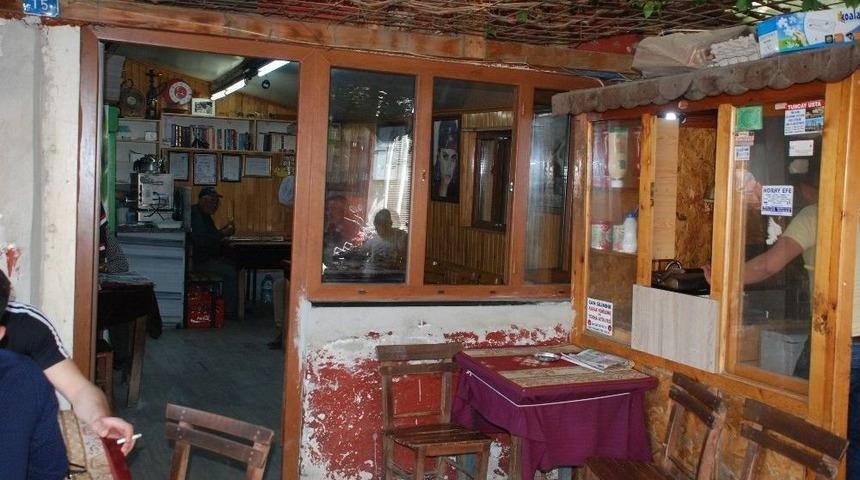 Maskeli Hırsız 3 G&uuml;n &Ouml;nce Kurulan G&uuml;venlik Kamerasına Takıldı