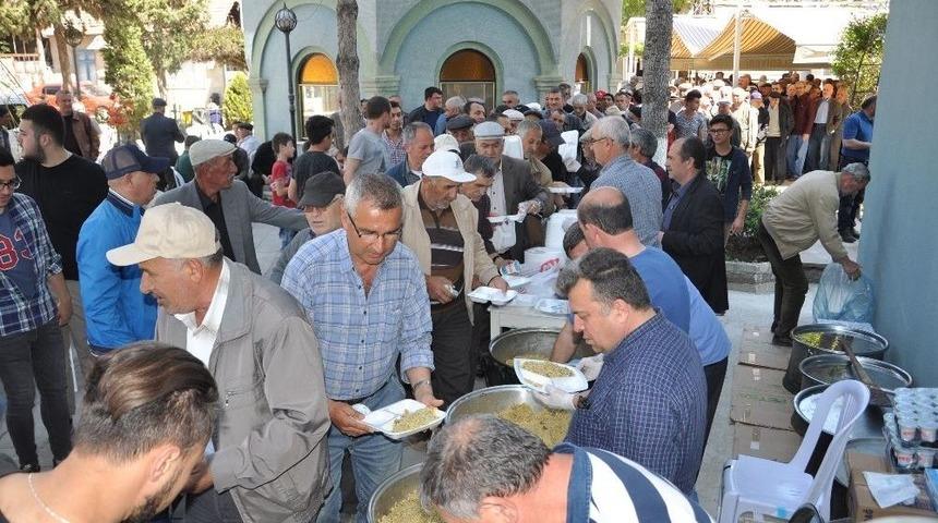 Boz&uuml;y&uuml;k&rsquo;te Kasımpaşalı Mahallesi Sakinlerinden Mevlit Ve Yağmur Duası