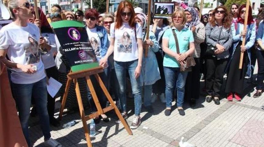 Ereğli'de Burcu'nun &Ouml;ld&uuml;r&uuml;lmesi Protesto Edildi