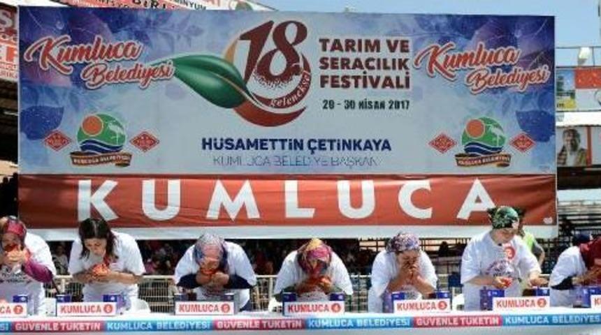 Kadınlar Domates Kasası Taşıdı, Halat &Ccedil;ekip Yarıştı