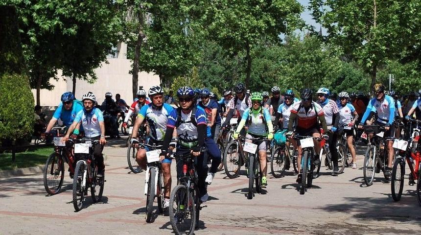 Salihli&rsquo;de Pedallar &rsquo;mesir&rsquo; İ&ccedil;in &Ccedil;evrildi