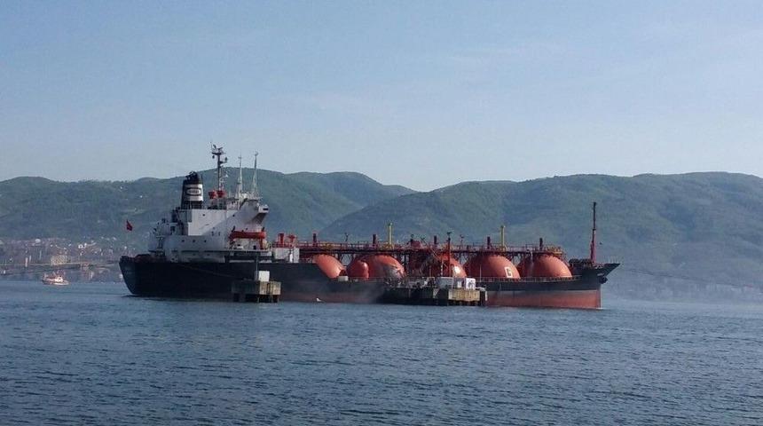 K&ouml;rfezde Lpg Tankerinde Yangın &Ccedil;ıktı