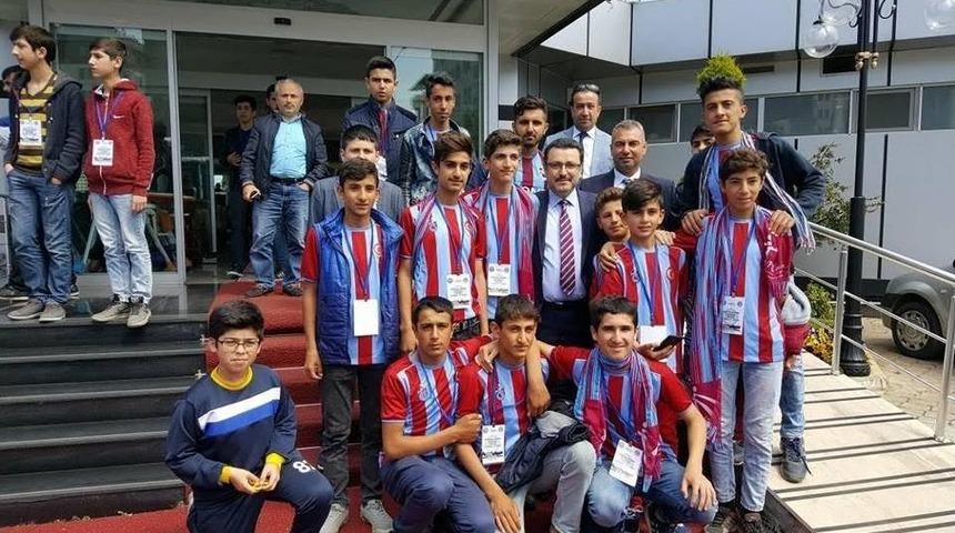 Gen&ccedil;, Mardinli &Ccedil;ocuklarla Buluştu