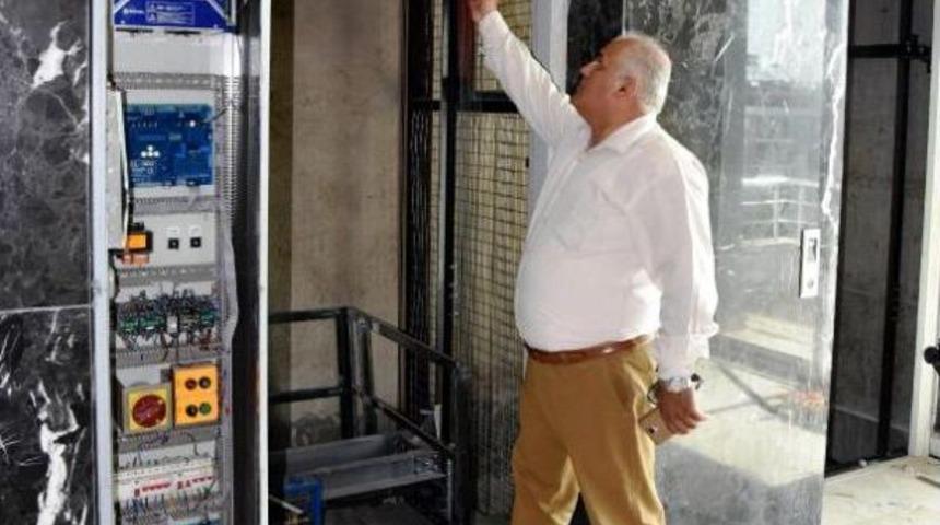 Deniz Baykal'ın Iş Merkezinde Hırsızlık