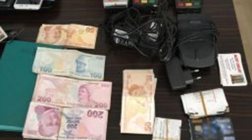 Mali Polisten Su&ccedil; Şebekesine Operasyon: 8 G&ouml;zaltı