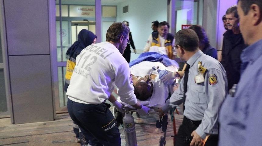 Gemi Yangınında Yaralanan Bir Kişi İstanbul’a Sevk Edildi