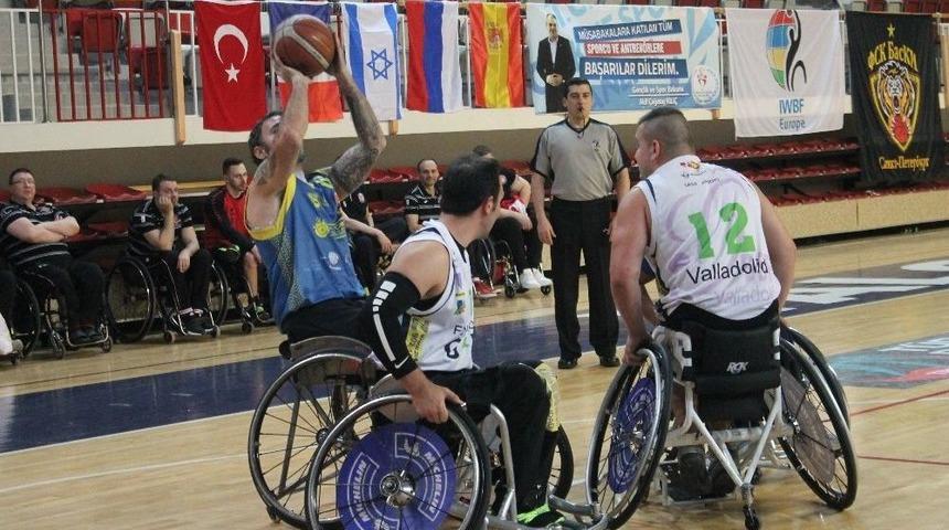 Willi Brinkmann Kupasında Finalistler Fundacion Grupo Norte- Hornets Le Cannet