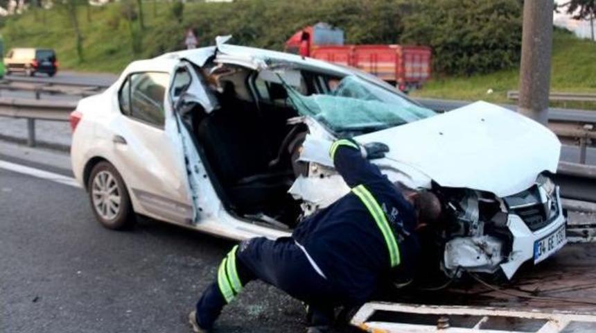 Tem Otoyolu'nda Kaza: 1 Yaralı