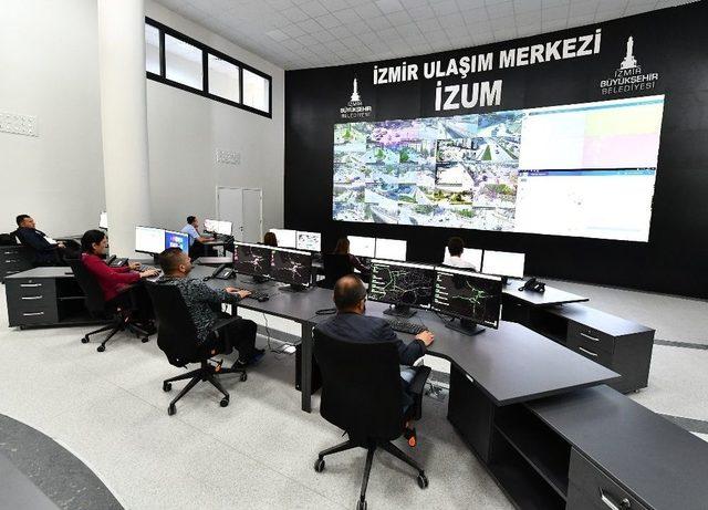 İzmir Trafiği 3 Bin Akıllı Cihazla Yönetilecek