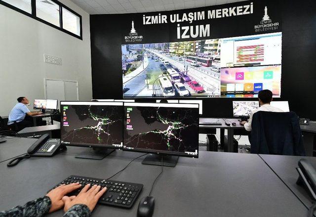 İzmir Trafiği 3 Bin Akıllı Cihazla Yönetilecek