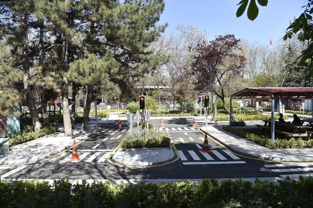 B&uuml;y&uuml;kşehir, &Ccedil;ocuk Trafik Eğitim Parkını Yeniledi