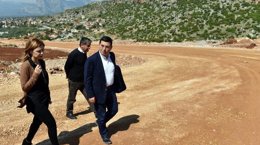 Kepez Belediyesi&rsquo;nden 25 Metrelik Yol