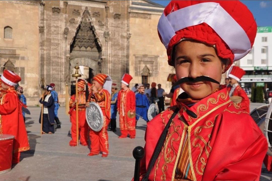 Miniklerin Mehter Takımı B&uuml;y&uuml;ledi