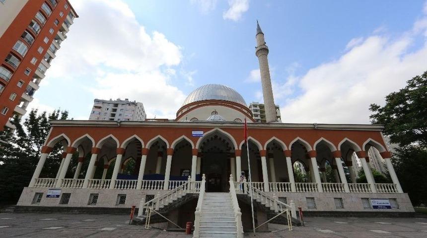 Başkan B&uuml;y&uuml;kkılı&ccedil;, "&ouml;nemli Olan Melikgazi&rsquo;ye Yatırım Ve Melikgazililer&rsquo;e Hizmet Etmektir"